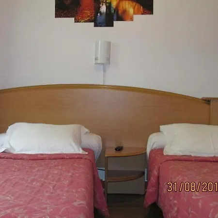 Pictav Bed & Breakfast Poitiers