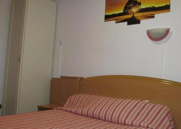 Bed and breakfast Pictav 2*